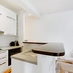 Pick A Flat\'S Apartment In Saint Germain - Rue De Buci