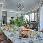 Charmant 160M² 6Ch-Haussmannien Climatise & Ascens