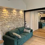 Appartement Atypique Aux Batignolles