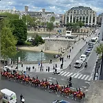 Vue Sur La Seine