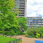 Chic Parisian Studio Retreat Bright Spacious And Secure Parking
