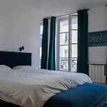 Luxurious Apartment In Marais