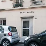 Beautiful Love Nest Near The Seine