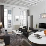 Livinparis - Luxury 2 Bedrooms Le Marais I