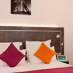 Hotel Du Plat D\'Etain