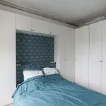 Bright And Charming Accommodation In The 12Th