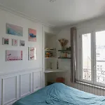 Bright And Charming Accommodation In The 12Th