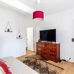 Guestready - Bel Apt. Dans Le 10Eme