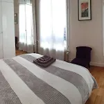 Cosy Apartment In Paris Center