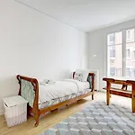 Guestready - Bright Flat At Porte D\'Auteuil Metro