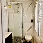 Cosy Apartment Near Concorde