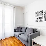 Guestready - Apt. Cosy Et Confortable Dans Le 10E