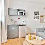 Charmant Studio Avec Mezzanine Boulevard Voltaire