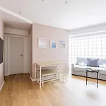 Charme Parisien 6 Personnes, 2 Chambres, 19Eme