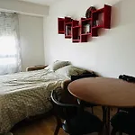 Cosy And Quiet T2 In Paris 19