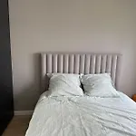 Cosy And Quiet T2 In Paris 19