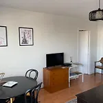 Home F8 - Terrace Paris\'S View, Eiffel Tower Area