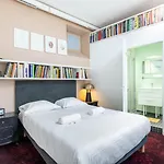 Guestready - Artist Loft With A Vertical Garden