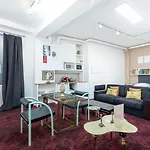 Guestready - Artist Loft With A Vertical Garden