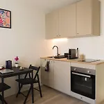 Homyparis