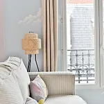Appartement Charmant Et Colore Montparnasse