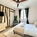 Comfortable Saint Germain Studio