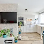 Moderne T2 Avec Balcon Proche Du Bois De Vincennes