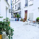 Bright And Peaceful Nest Near Montmartre