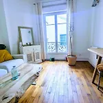 Bright And Peaceful Nest Near Montmartre
