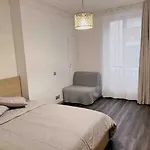 Appartement Renove De 3 Pieces A Paris Nation