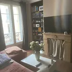 La Voisine D\'Emilie In Paris