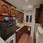 2 Bed 16Th Arrondissement Trocadero Apartment For6