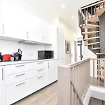 Amazing Apartement 4Br Menilmontant