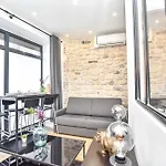 Amazing Apartement 4Br Menilmontant
