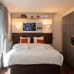 Marais, Rue Beaubourg - 6 Places