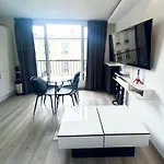 Apartment Like Home Arc De Triomphe, Champs Elysees, Tour Eiffel