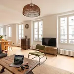 Bright And Spacious Flat -Montmartre