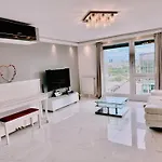 Luxury House View River Senie
