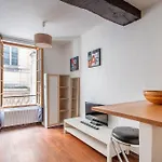 Studio Spacieux Dans Le Beau Quartier Du Marais