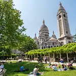 In Front Of Sacre Coeur - 2 Bedrooms In Last Floor