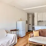 Paris 16Th 2 Bedrooms Near Eiffel Tower Renovated Balcony 2-4 Person