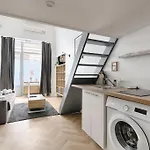 Sentier Historical Center III Charming Apartment