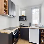 Elegant Studio Au Coeur De Paris 16E