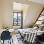 Eiffel Tower & Faubourg - 1Br - Cityapartmentstay