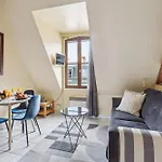 Eiffel Tower & Faubourg - 1Br - Cityapartmentstay