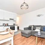 Serene Apartment - 2Br- 6P - Menilmontant