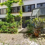 Intimate Apartment - 1Br-4P - Republique