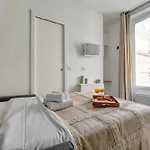 Area Of Montorgueil 1 Br