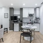 Versigny Heart Of 18Th Cosy Studio