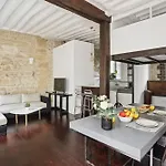 Saint Germain & Buci - 2Br - Cityapartmentstay